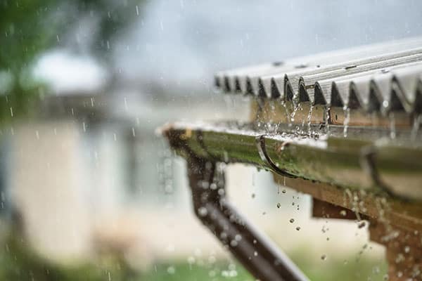 Regenwasser_Nutzung-im-Haus-und-Garten_1